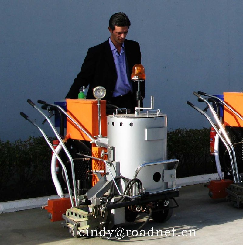 Self-propelled Thermoplastic Convex Line Road Marking Machine